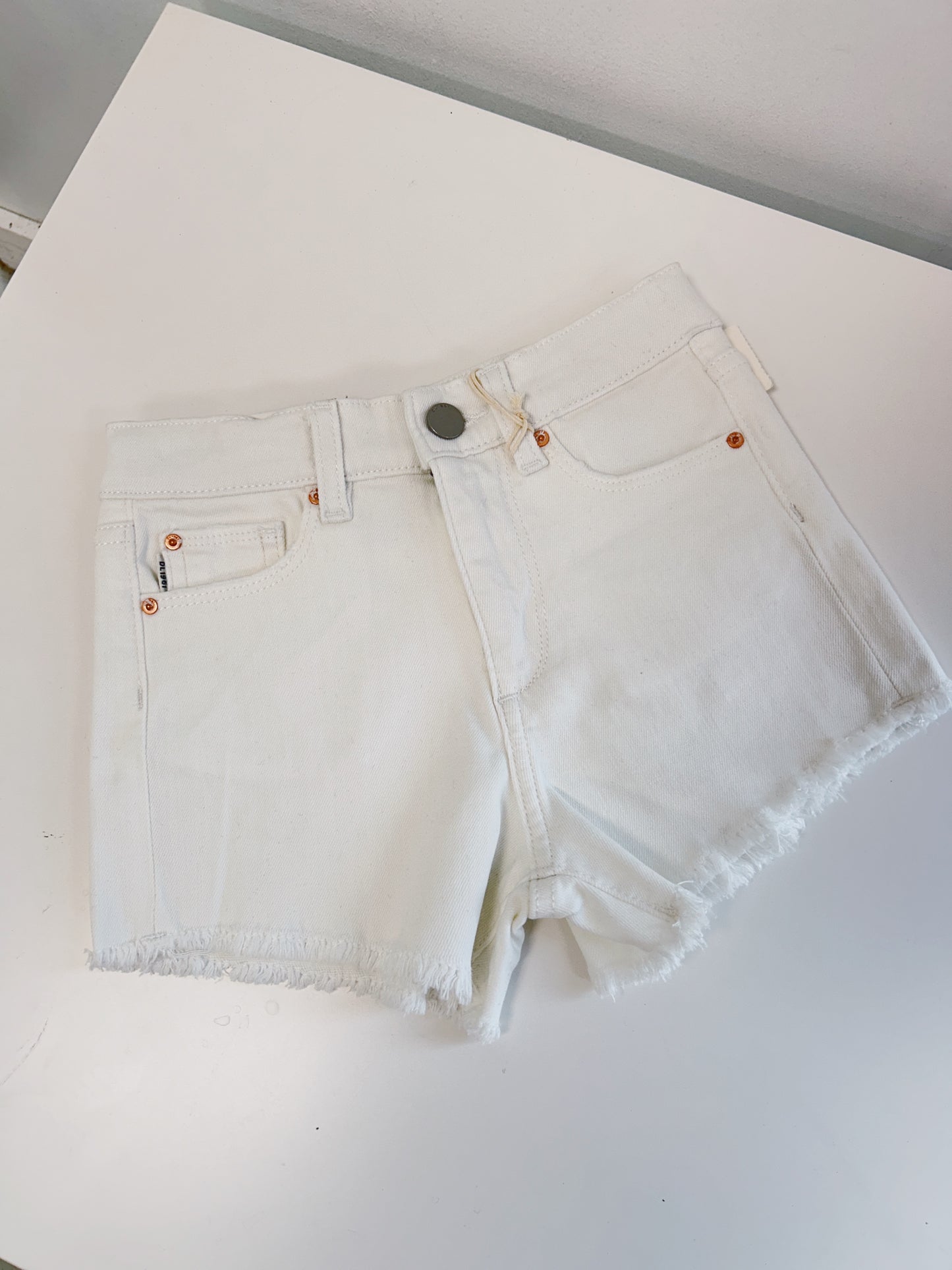 DL White Frayed Lucy Short