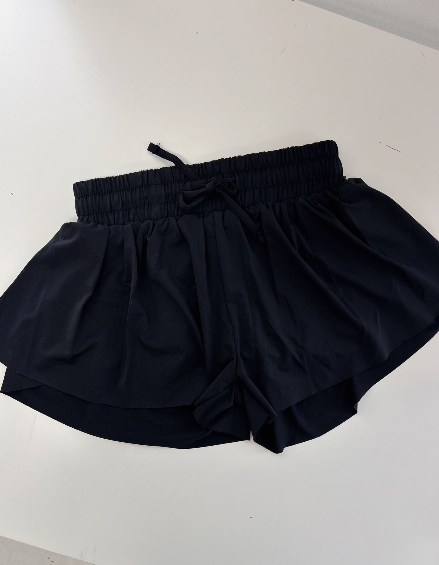 Fly Away Short- Black
