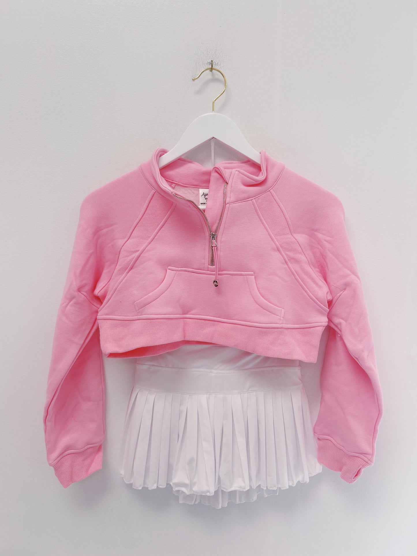 Azarhia Cropped 1/4 Zip Sweatshirt- Light Pink
