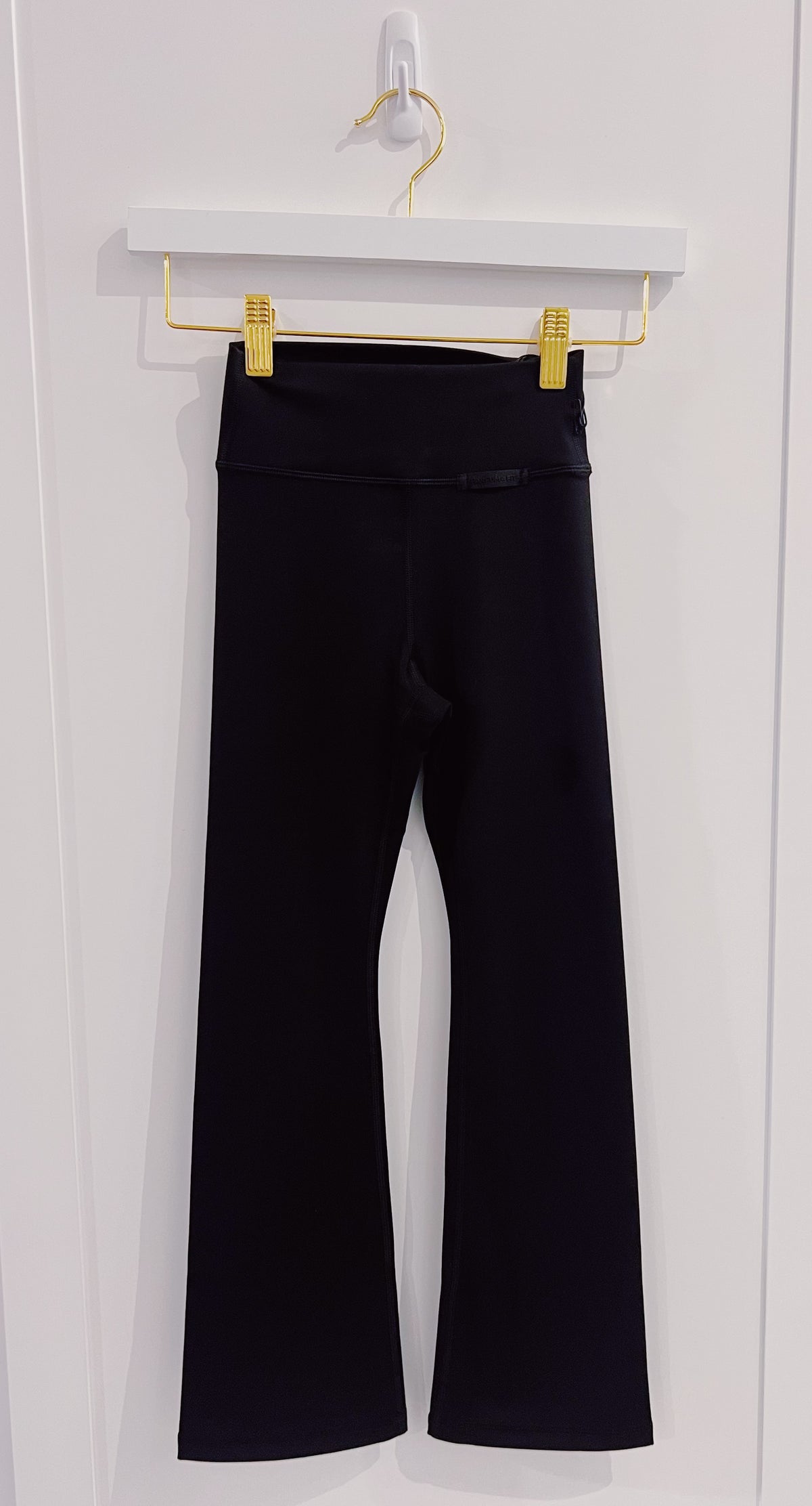 Parfum De Fit Essence Flare Leggings- Black