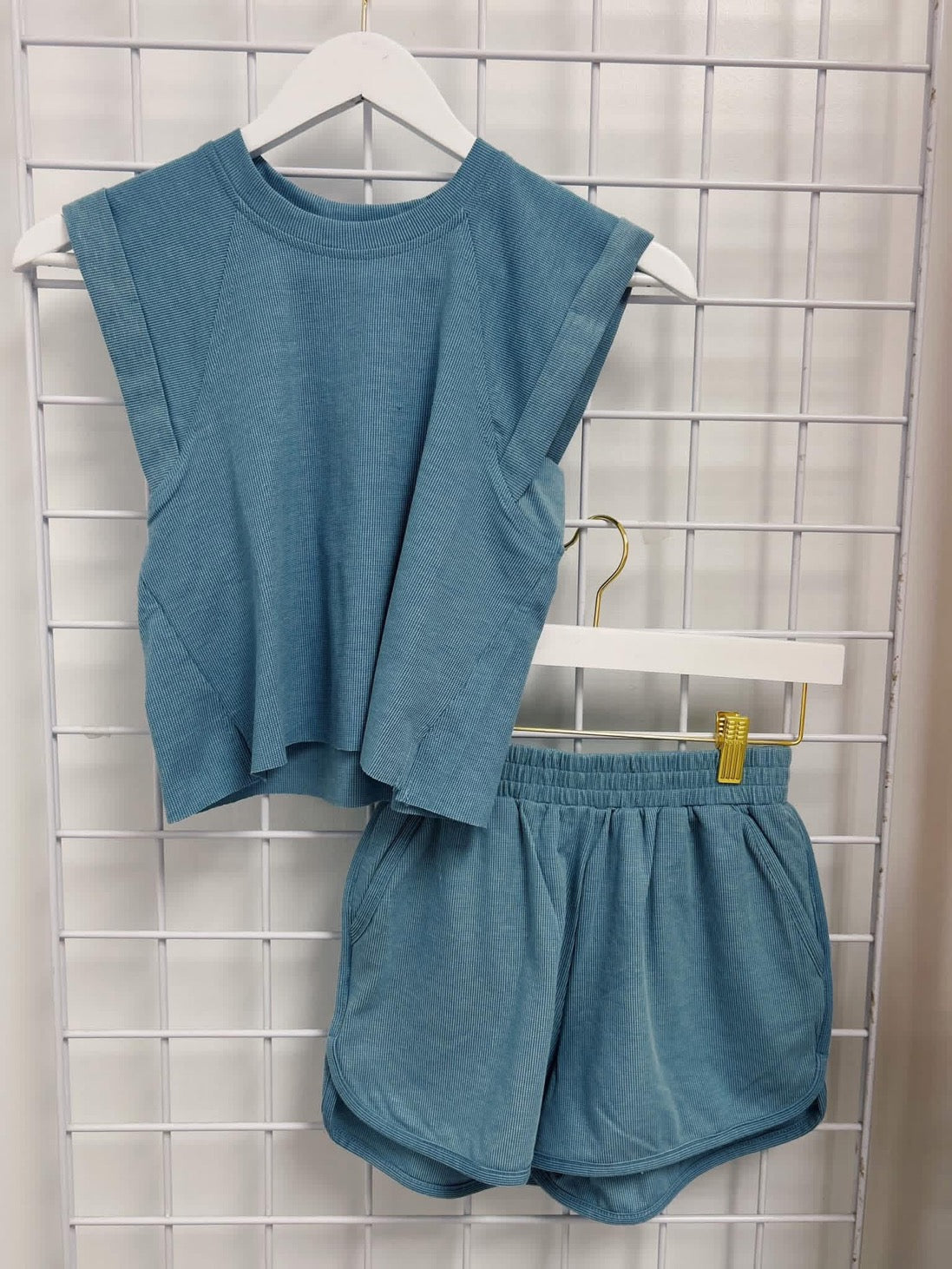 Sadie & Sage Blue Sightseeing Cuff Sleeve Top