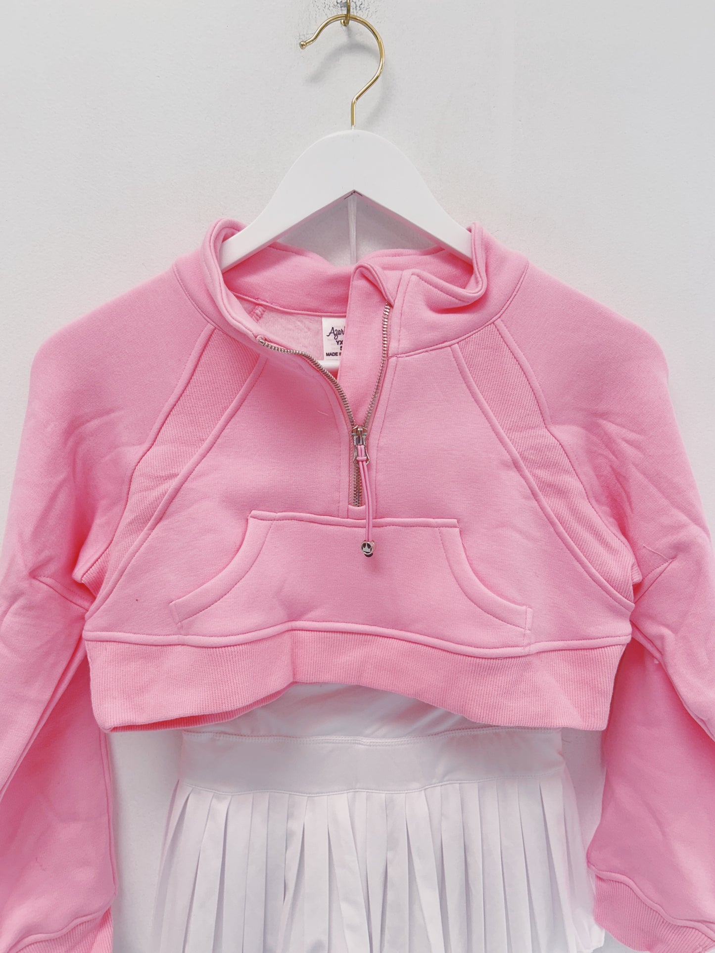 Azarhia Cropped 1/4 Zip Sweatshirt- Light Pink