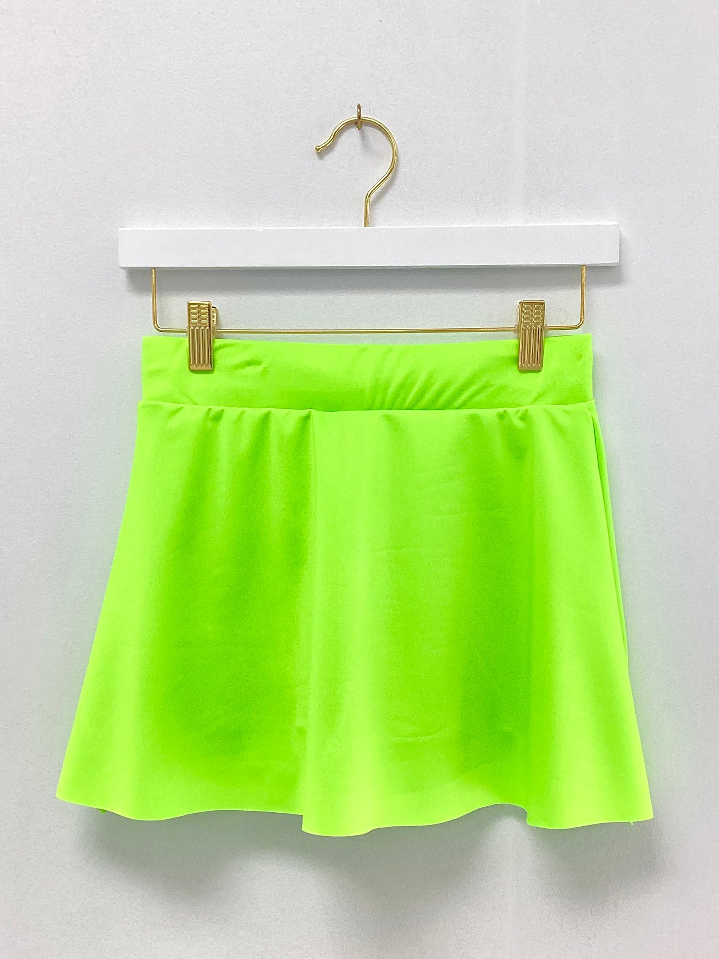 Erge Neon Lime Yoga Skort