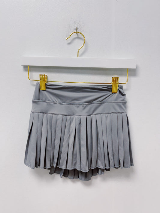 Azarhia Mini Pleated Skort- Gray