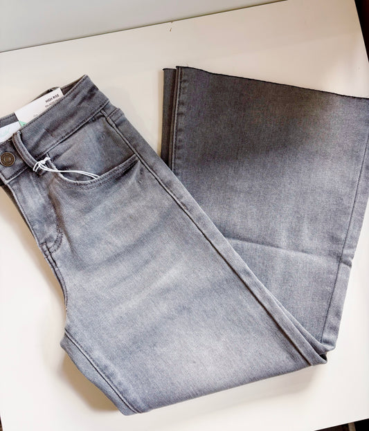 Kan Can Light Gray High Rise Crop Jeans