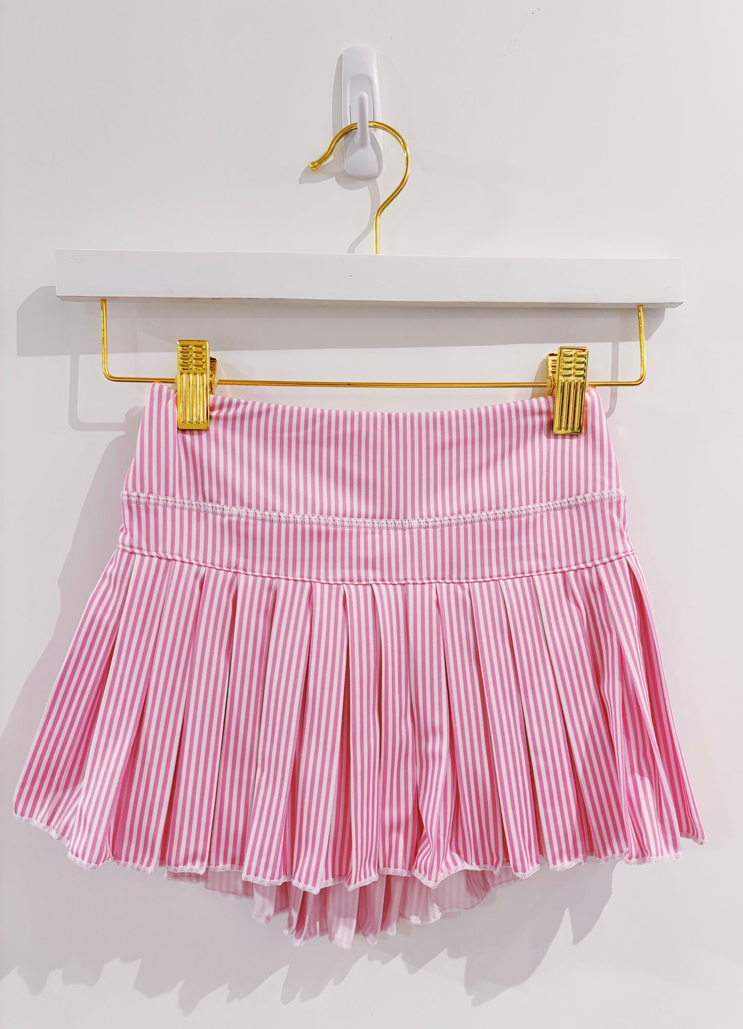 Azarhia Mini Pleated Skort- Pink Stripe