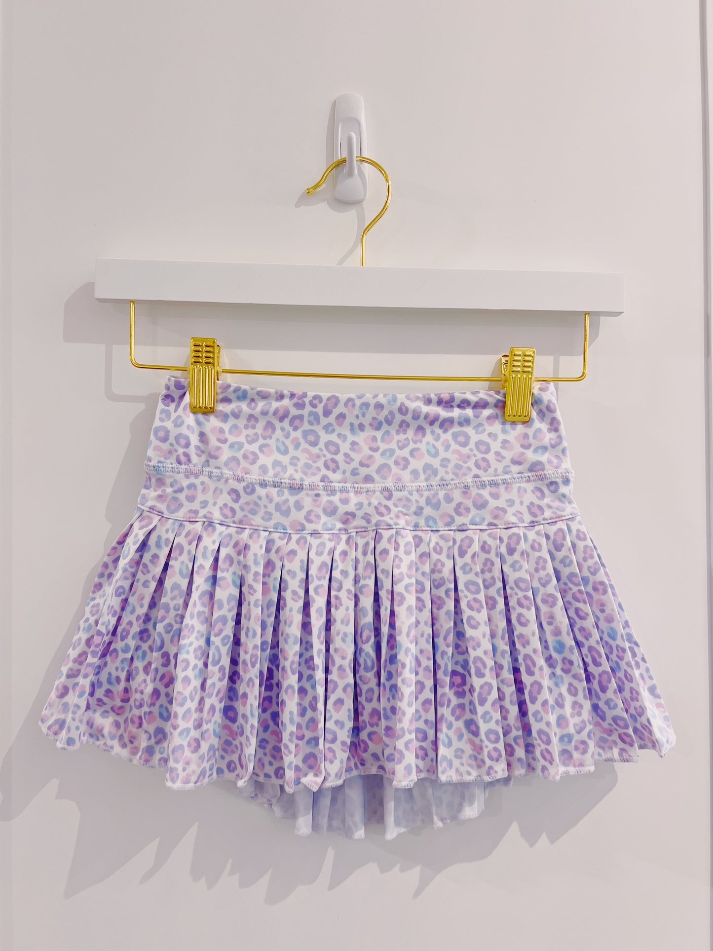 Azarhia Leopard Love Mini Pleated Skort