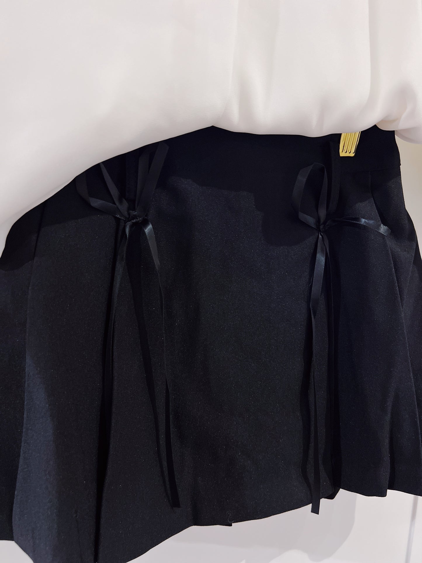 Love Daisy Black Bow Pleated Skirt