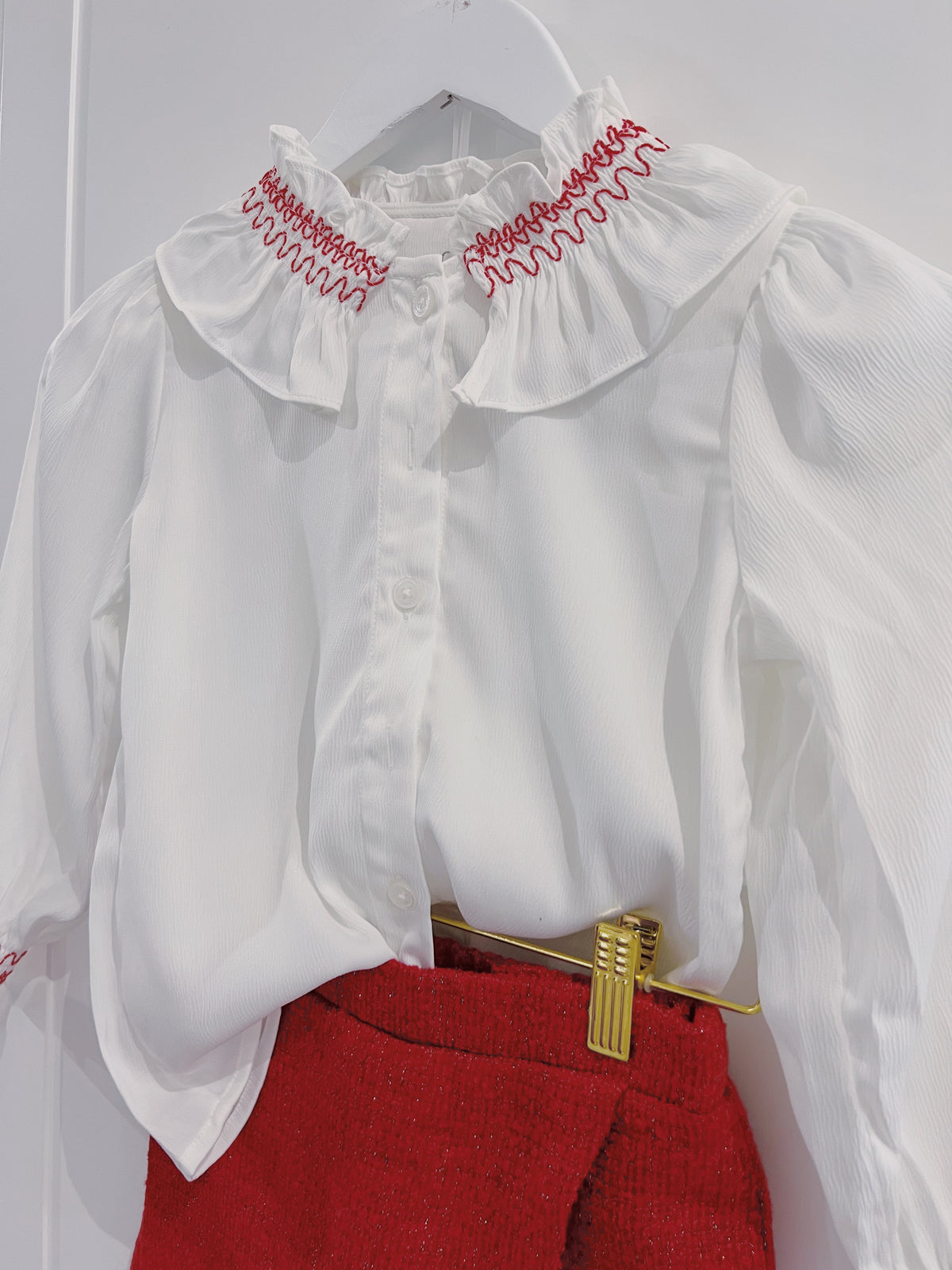 LuLu BeBe White/Red Smocked Ruffle Shirt