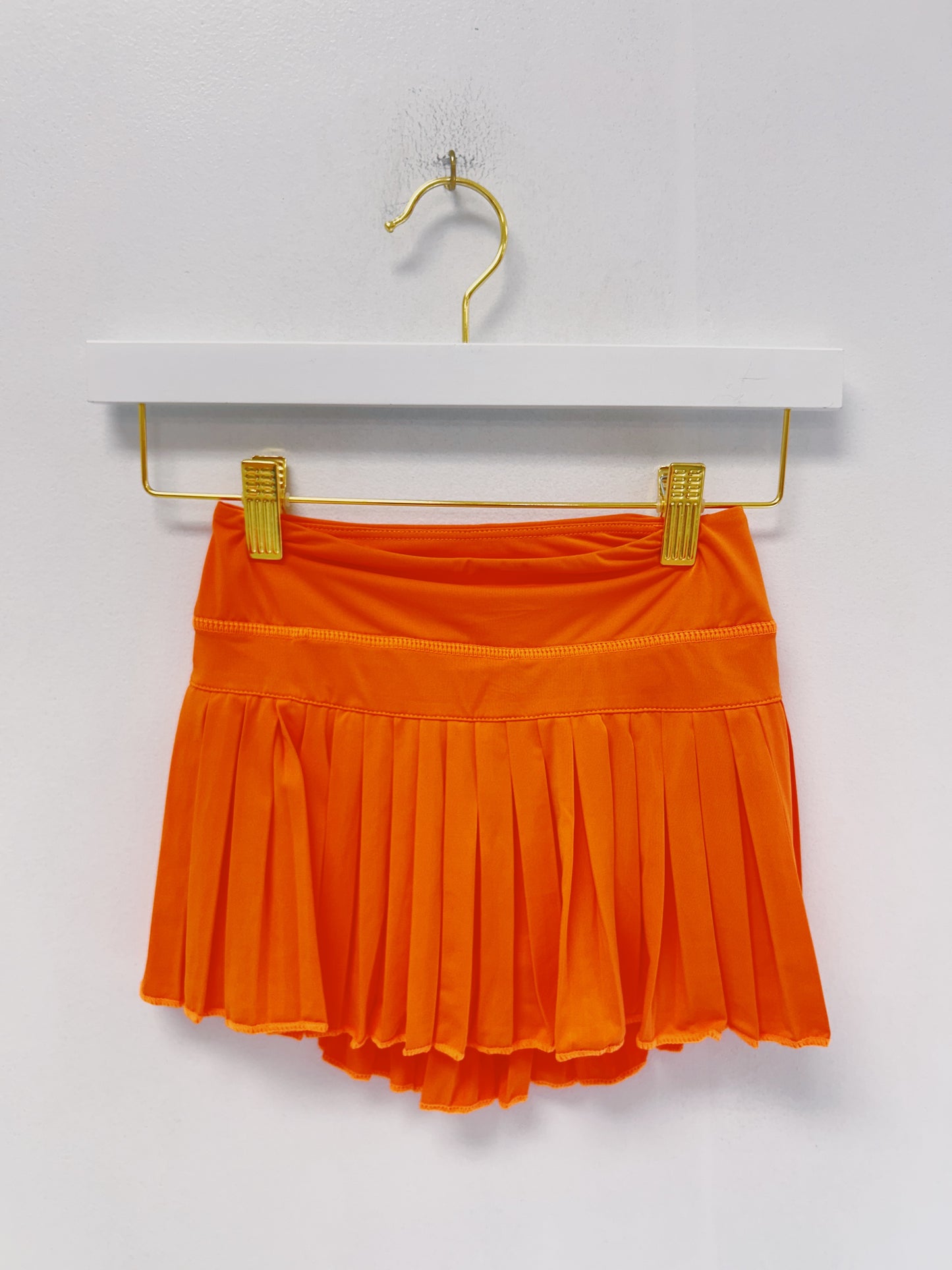 Azarhia Mini Pleated Skort- Orange