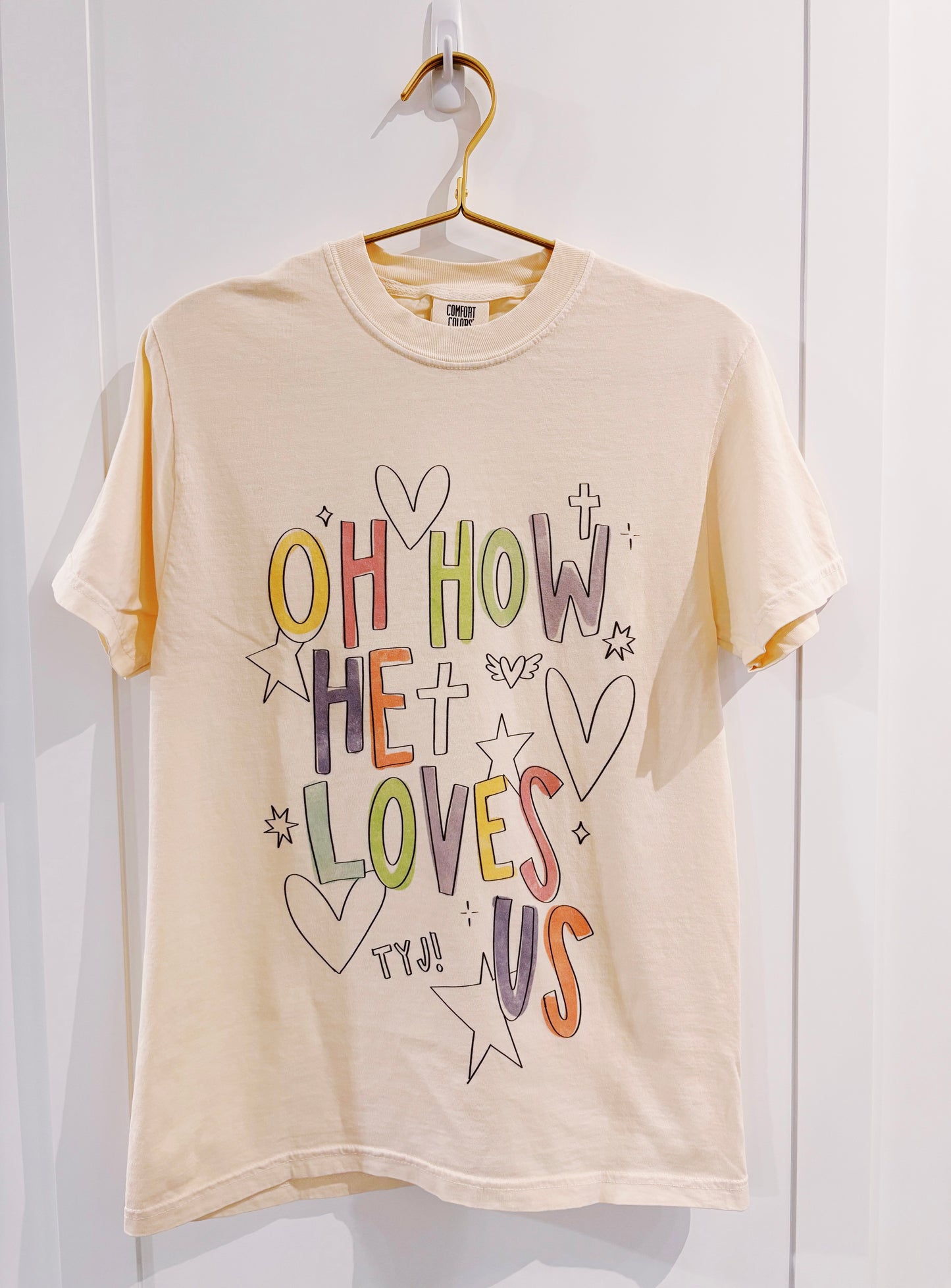 Oh How He Loves Us Graphic Tee