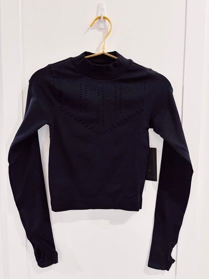 Juniors Black Seamless L/S Thumbhole Shirt