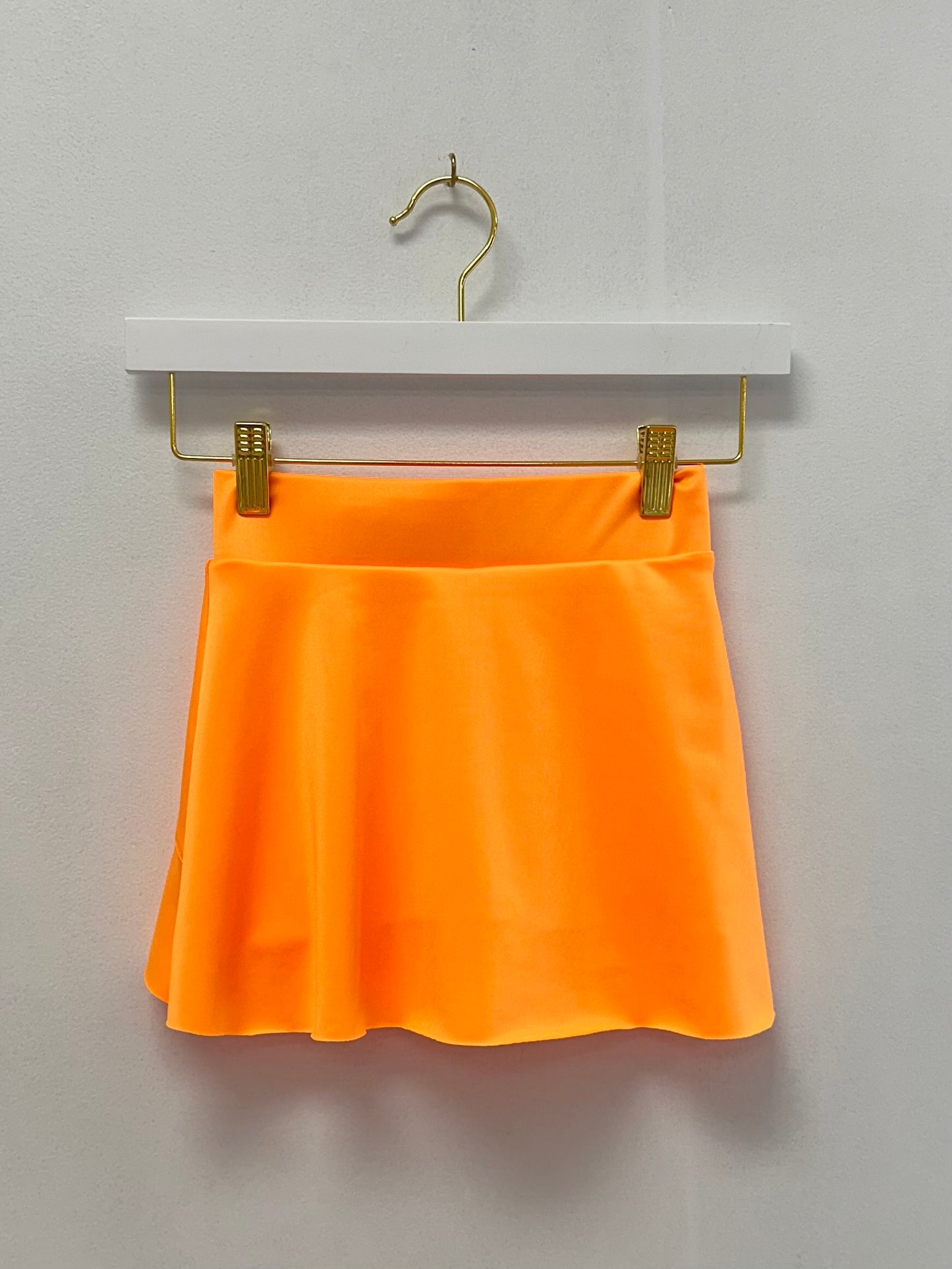 Erge Neon Orange Yoga Skort