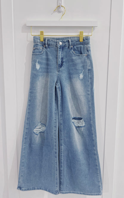 Tractr Medium Indigo Soft Denim Ripped Jean