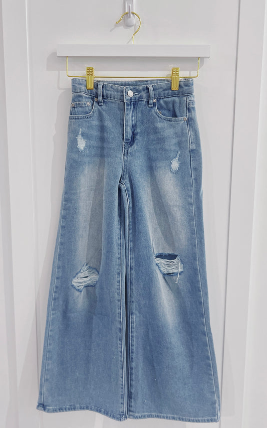Tractr Medium Indigo Soft Denim Ripped Jean