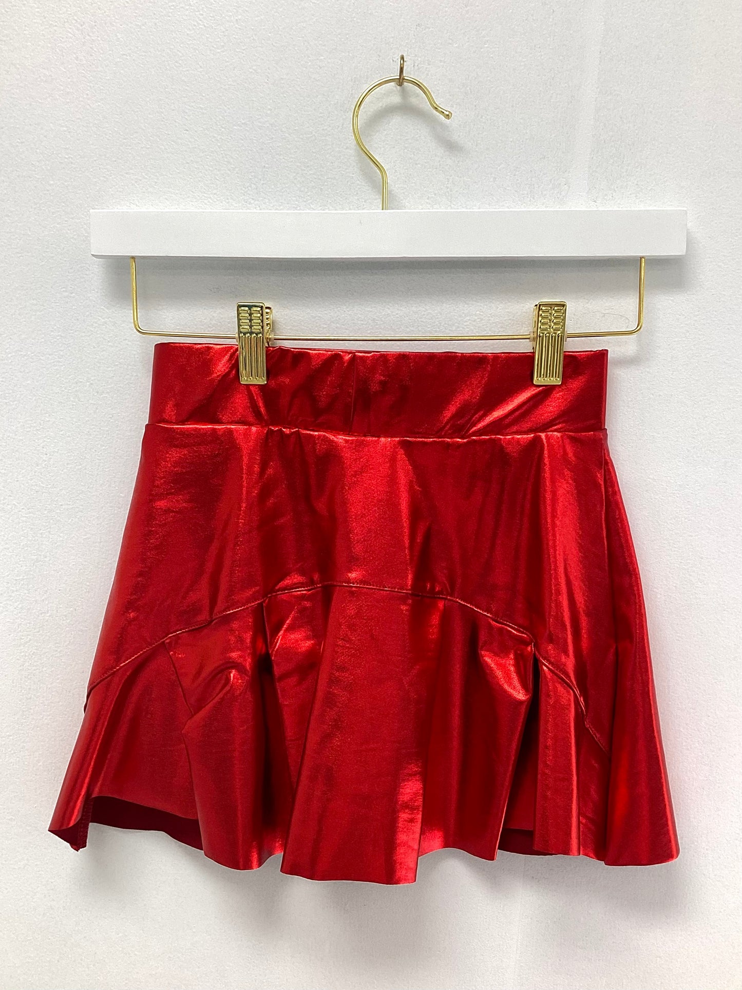 Erge Red Skort