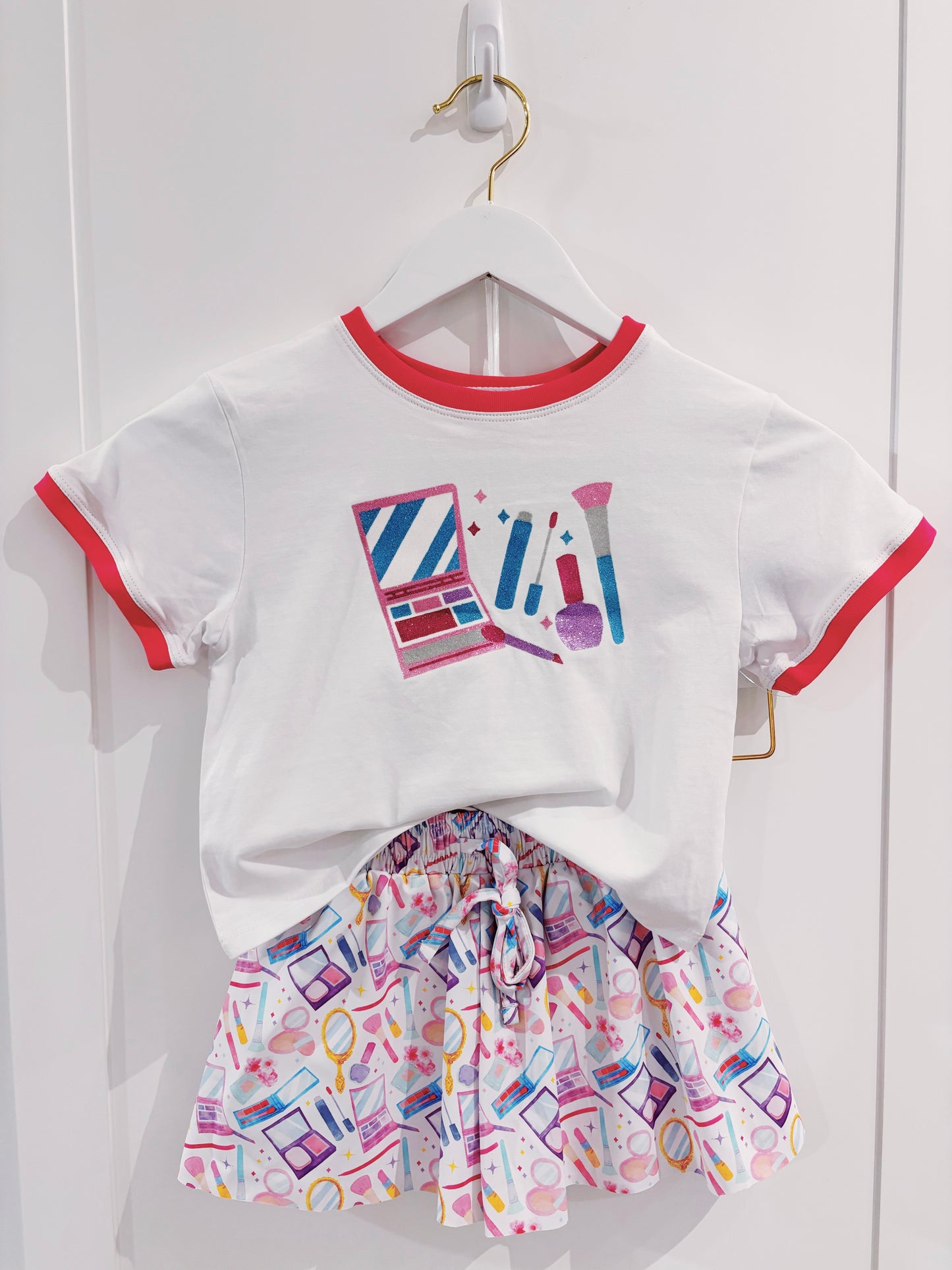 Azarhia Glitter Makeup Boxy Tee