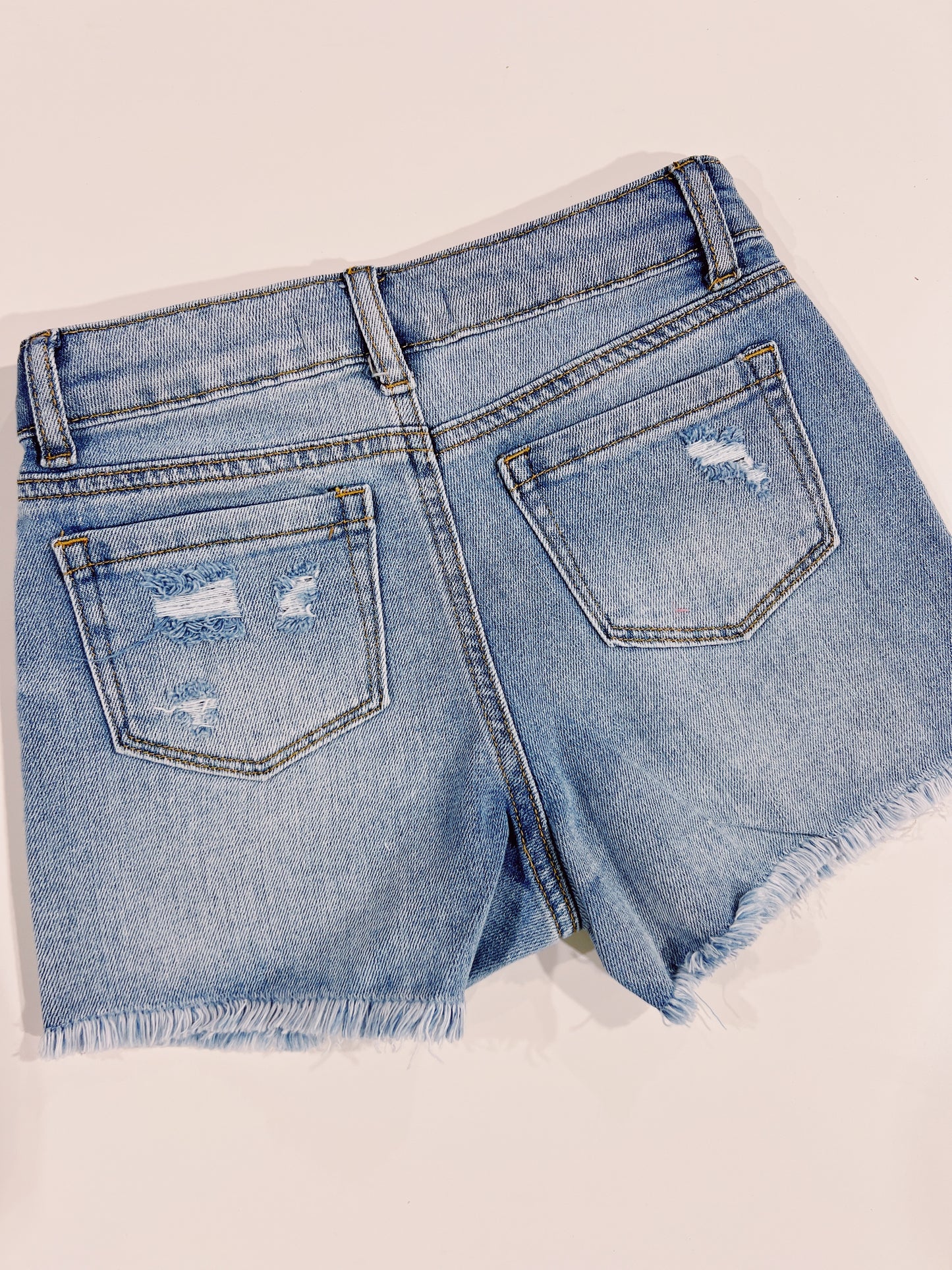 Tractr Medium Indigo Distressed Short