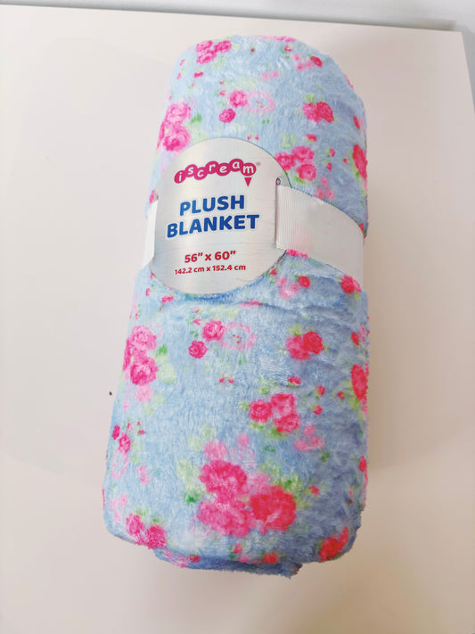 Iscream Ditsy Floral Plush Blanket