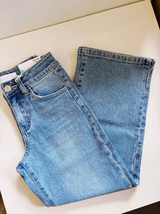 Kan Can Light Wash Frayed Hem Jeans