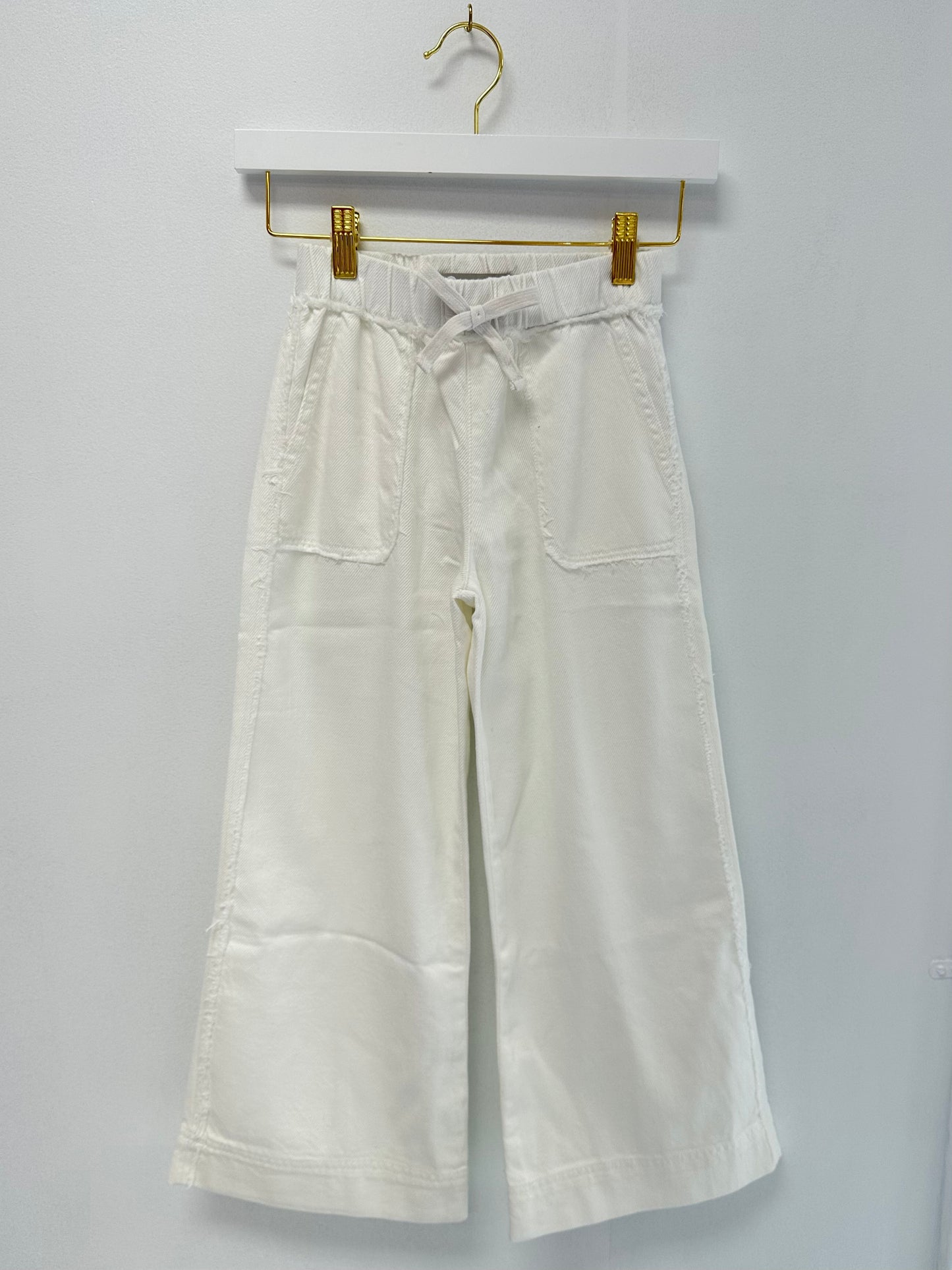 Tractr White Hi-Rise Patch Pocket Wide Leg Pant