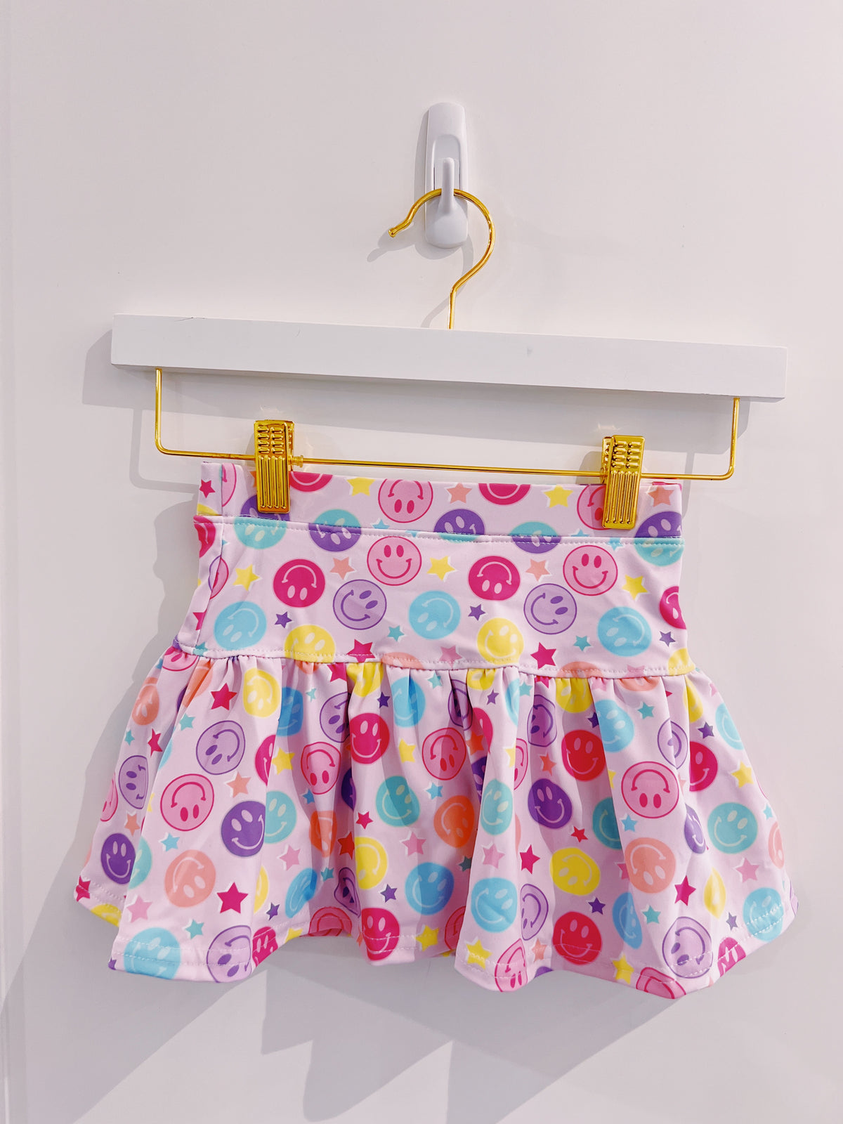 Azarhia Pastel Smiley Gathered Skort