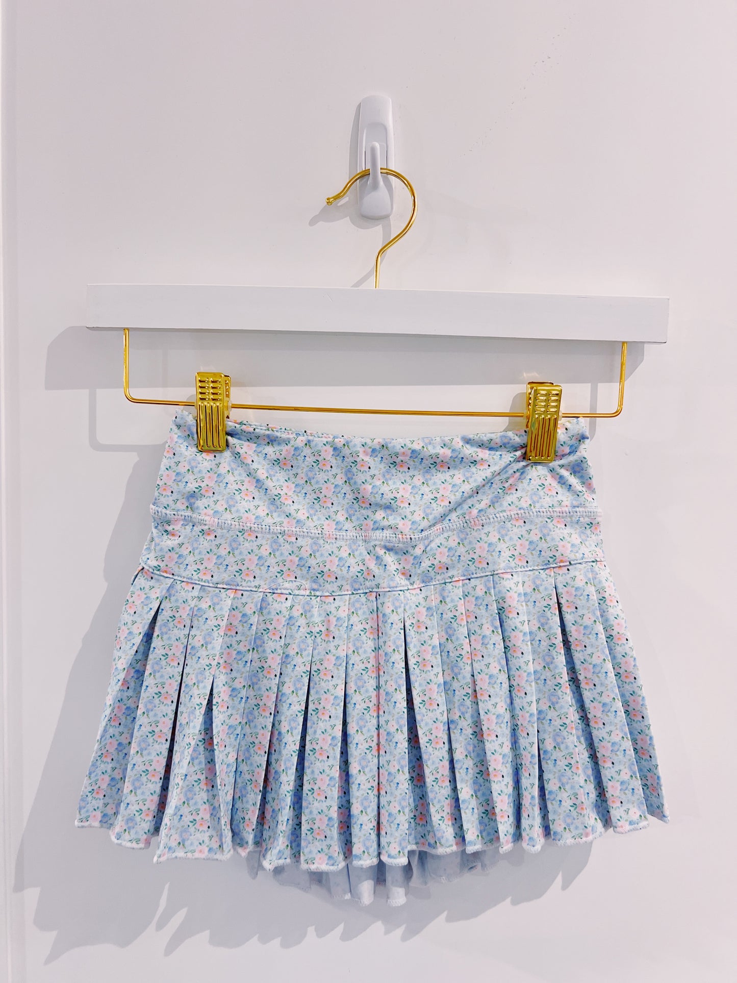 Grand Blue Flowers Mini Pleat Skort